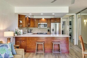 Interior - Beachfront • Pool + Hot Tub • Pickleball, Tennis (Lahaina)