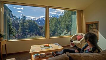 Premium bedding, desk, free WiFi, bed sheets