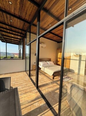 1 bedroom, WiFi - Pet-Friendly Nature Villa w/ Pool and Jacuzzis (Puerto Lopez)