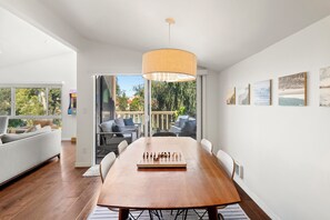 Smart TV, stereo - Newly Renovated 3-BR peak ocean view ocean front complex in Solana Beach (Solana Beach)