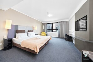 熨斗/熨衫板、Wi-Fi、床單