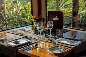 Se sirven desayunos, comidas y cenas