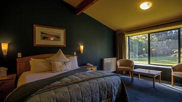 Huone, näköala laaksoon | Työpöytä, silitysrauta/-lauta, ilmainen Wi-Fi