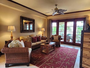 TV - 1BR/1BTH Suite | Sunfish Suite 205 | La Beliza (San Pedro)