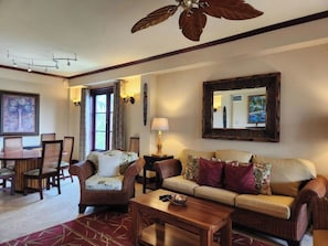 TV - 1BR/1BTH Suite | Sunfish Suite 205 | La Beliza (San Pedro)