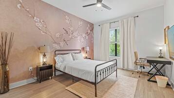 Iron/ironing board, WiFi, bed sheets