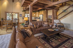 تلفزيون ذكي، مدفأة، مكتب