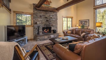 Smart TV, lareira, escritórios