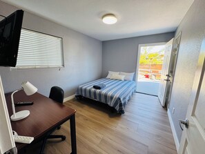3 多间卧室、办公桌、熨斗/熨衣板、免费 WiFi