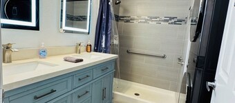 Newly remodeled, 20 minutes from SMF