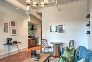 Smart TV - The Grove at Heirloom Asheville | Downtown Asheville Pet-Friendly Condo with Private Deck (Asheville)