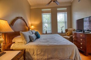 熨斗/熨衣板、免费 WiFi、床单