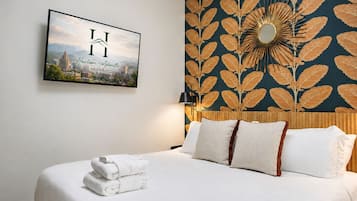 1 bedroom, iron/ironing board, WiFi (free), bed sheets