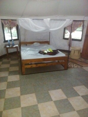 Deluxe Double Room | Free WiFi, bed sheets