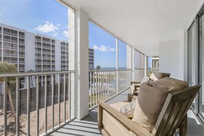 Property grounds - Sand and Surf at your Door - FMB - Condo A Wave From It All - Roelens (Fort Myers Beach)