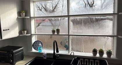 Unique 2-bedroom house in Edina for a relaxing getaway