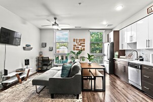 Deluxe Apartment | Living area