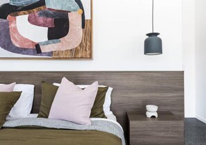 Desk, WiFi, bed sheets - Potts Villa – Your Serene Beachside Escape (Pottsville)