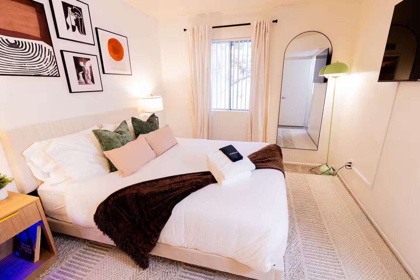 1 bedroom, iron/ironing board, WiFi, bed sheets