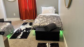 2 bedrooms, WiFi, bed sheets