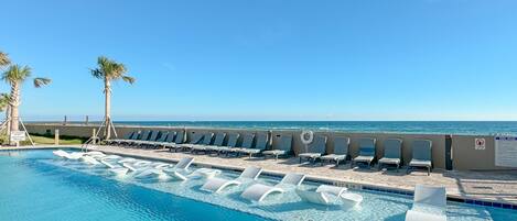 Piscina coperta, una piscina riscaldata