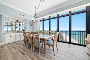 Dining - Luxury Corner Condo | Expansive Balcony, Gulf Views & Lazy River | BEACHBALL PROPERTIES (Orange Beach)