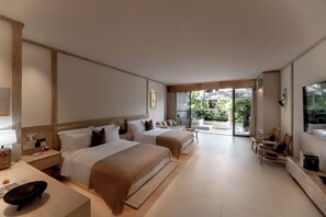 Free minibar, desk, laptop workspace, blackout curtains