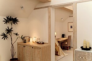 Elite Studio Suite, 1 King Bed, Balcony, Garden View | View from room