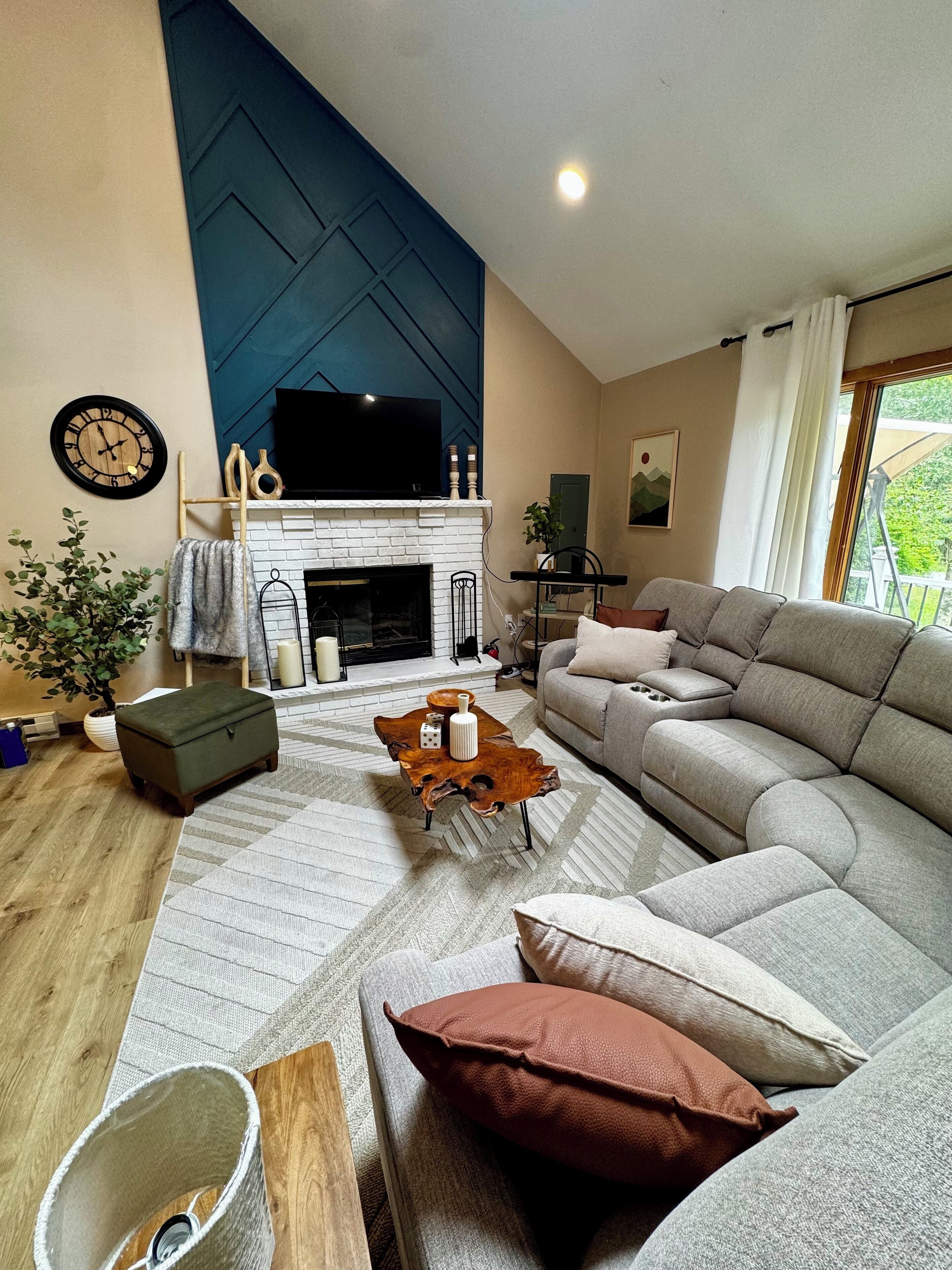 Smart TV, fireplace, video games, DVD player