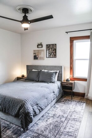 4 Schlafzimmer, Bügeleisen/Bügelbrett, kostenloses WLAN, Bettwäsche