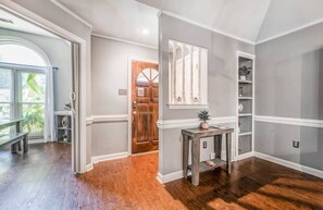 Maison, plusieurs lits, accès piscine, vue jardin (Crimson Creek Stayhouse) | Intérieur