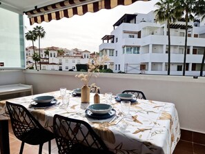 Outdoor dining - Sr Riviera Park Mijas (Mijas)