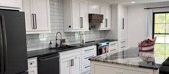 Newly Renovated 3BR 2 BA House with RI Shower, Grab Bars & Bench