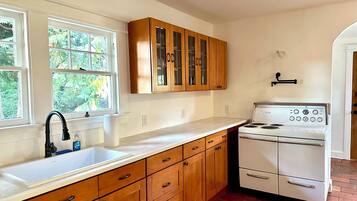 Micro-ondas, fogão, cooktop