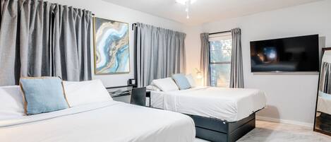 1 chambre, fer et planche à repasser, draps fournis