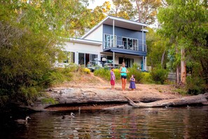 Exterior - River Hideaway * 10 mins walk to Margs downtown * Japanese Deep Soaking Bath (Margaret River)