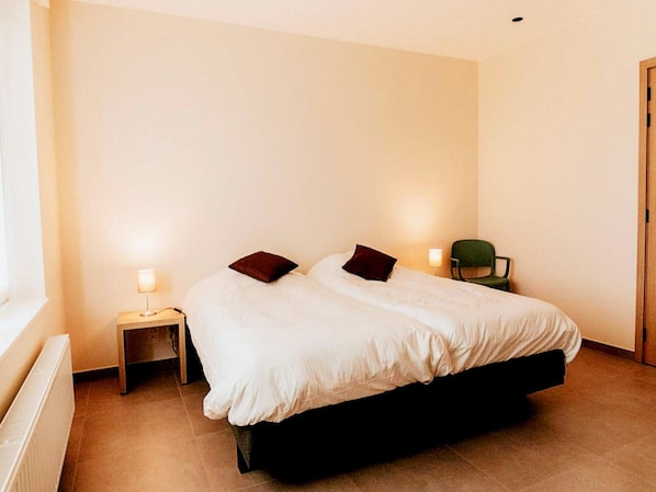 Casa | 4 habitaciones, muebles diferentes y ropa de cama