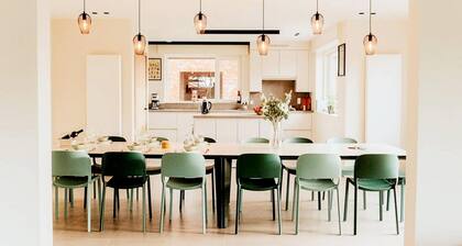 Luxury Holiday Home in Zwevezele