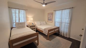 Luxury House, Balcony, Pool View | Desk, laptop workspace, iron/ironing board, free WiFi