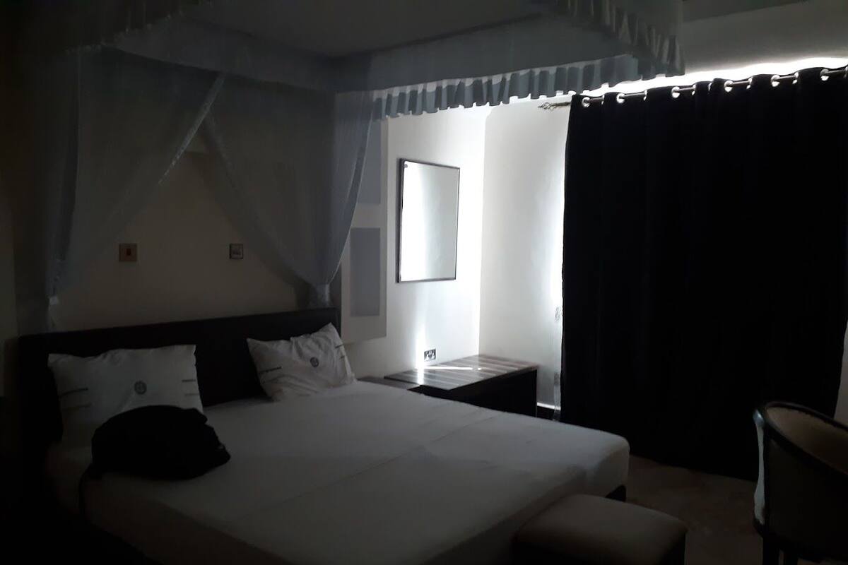 Habitación doble Deluxe | Wifi gratis y ropa de cama