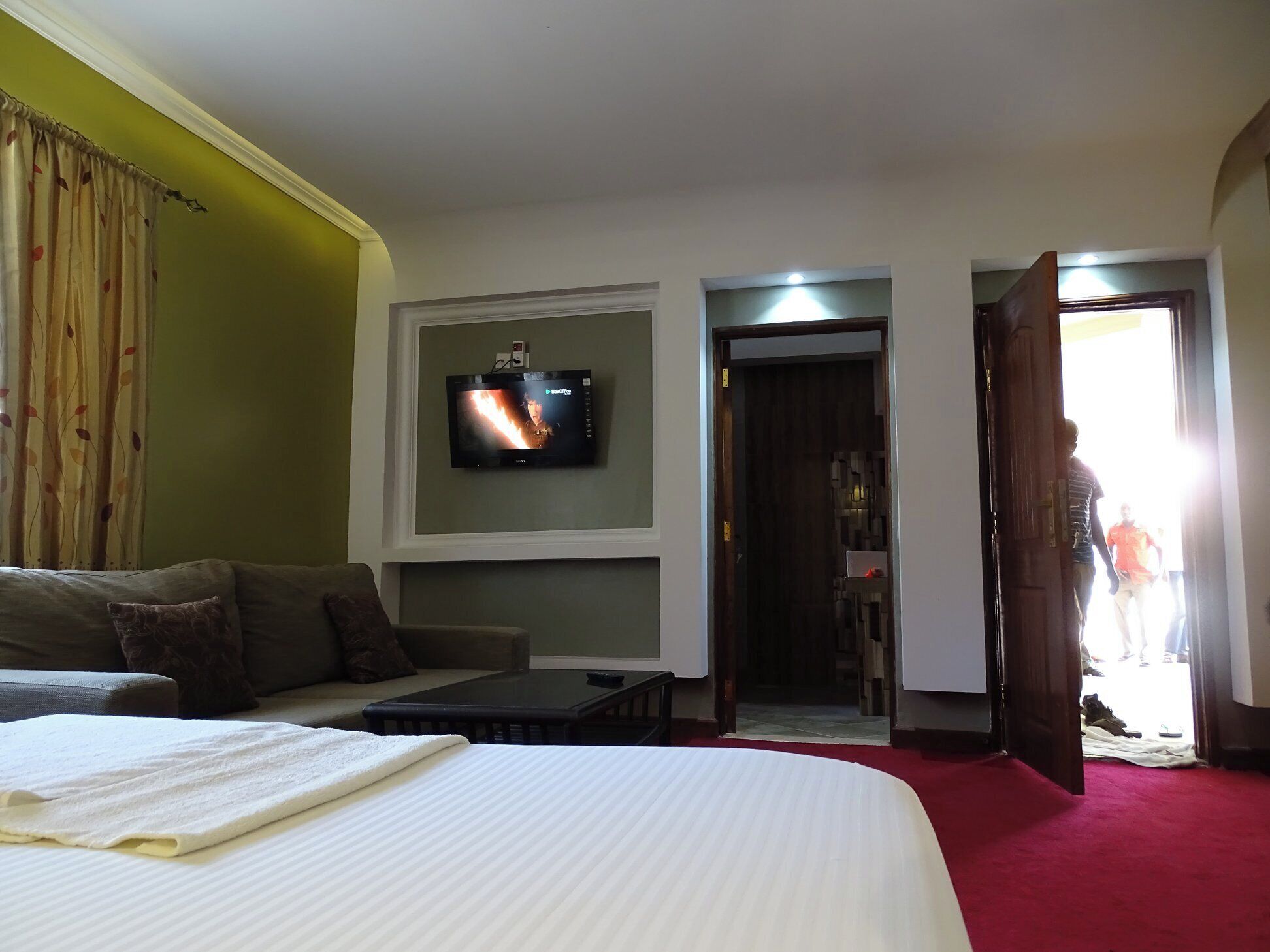 Wifi gratis y ropa de cama 