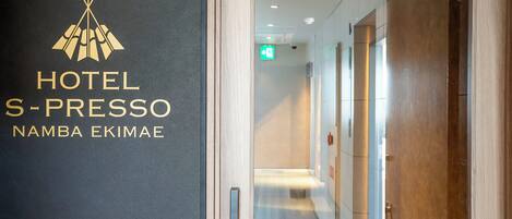 Nội thất lối vào