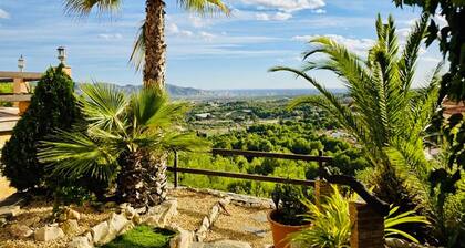 Charming Villa With Private Garden