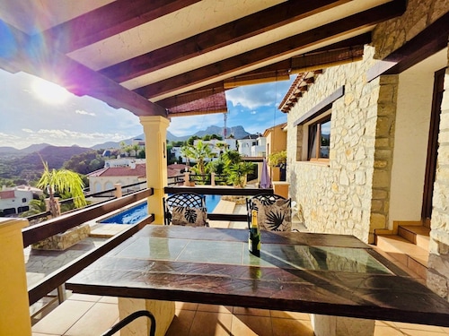 Charming Villa With Private Garden