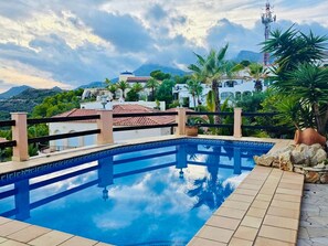 House | Pool | Indoor pool, outdoor pool - Charming Villa With Private Garden (L'Alfas del Pi)