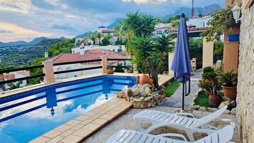 House | Pool | Indoor pool, outdoor pool