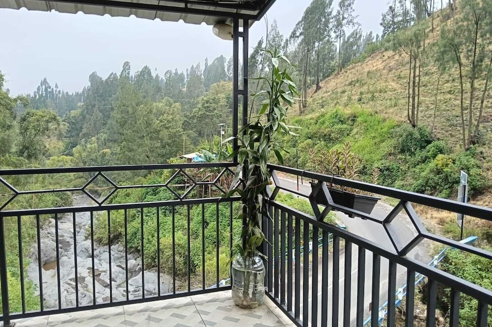 Dua Puteri Homestay Bromo