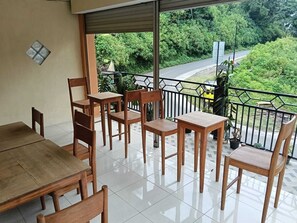 Exterior - Dua Puteri Homestay Bromo (Ngadisari)