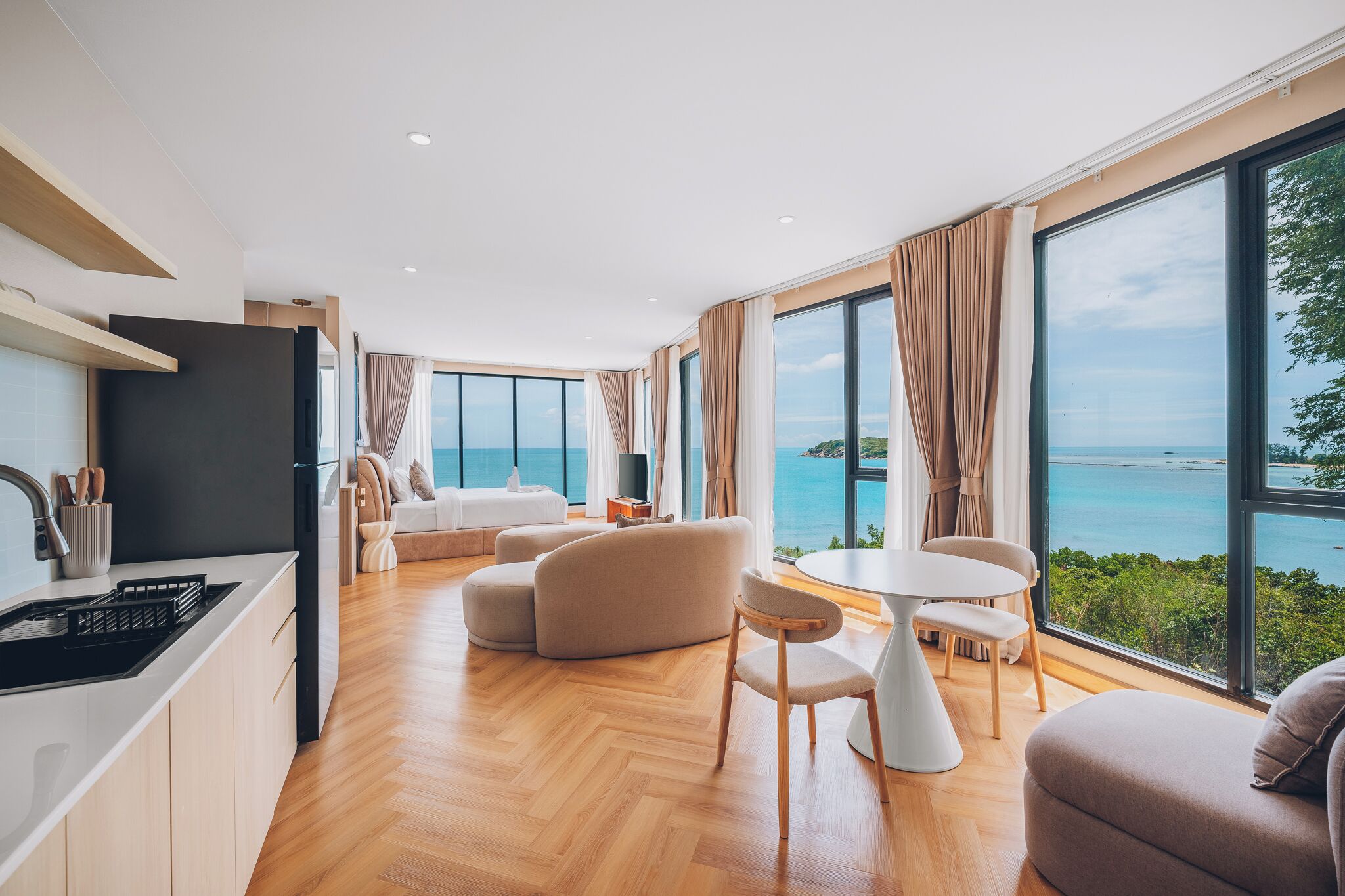 Estudio superior, vista al océano | Wifi gratis 