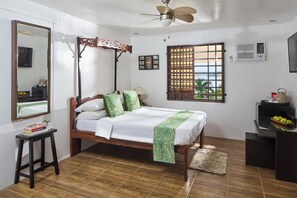 Executive-suite - 1 soveværelse - balkon - søudsigt | Gratis Wi-Fi, sengetøj